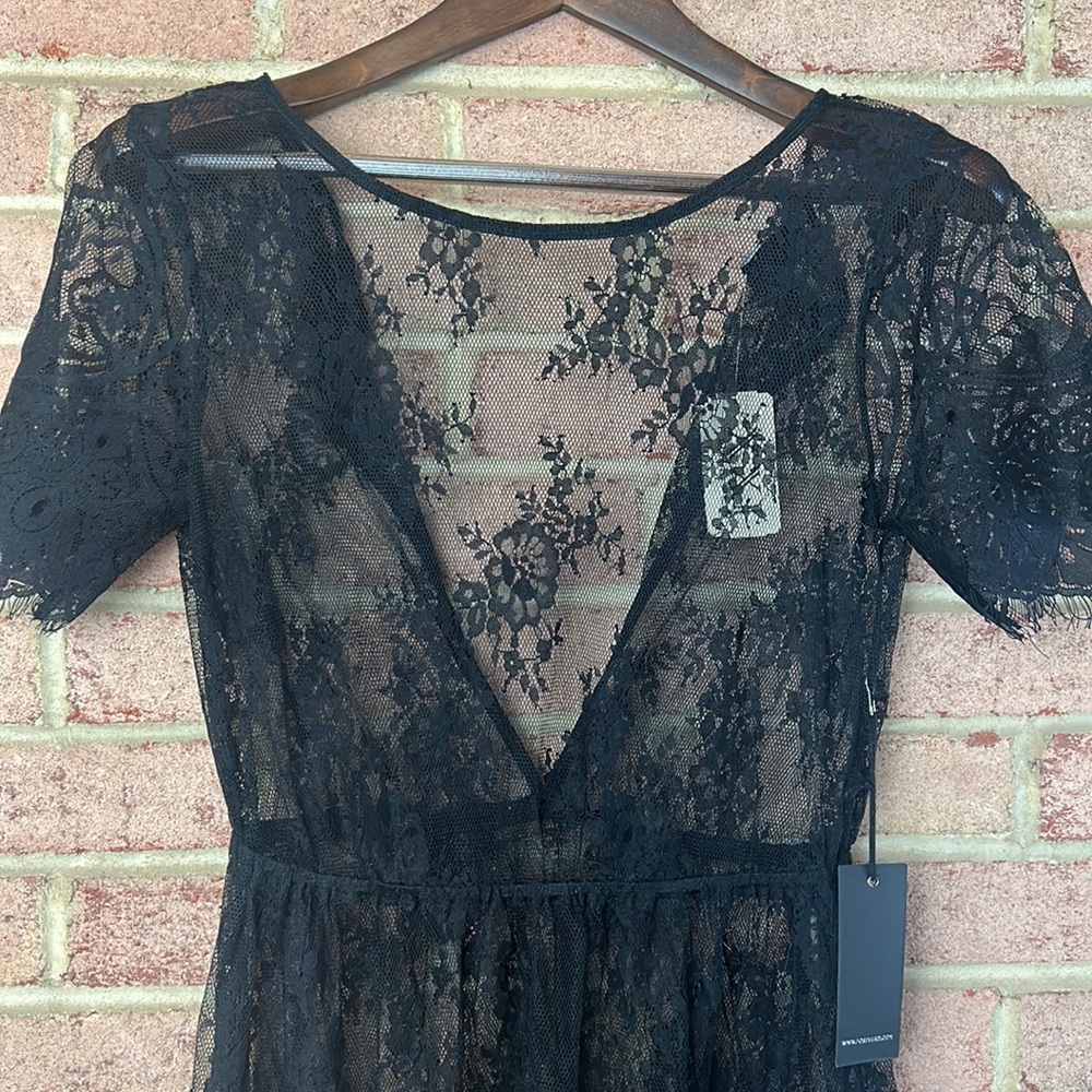 NEW Forever 21 Black Lace Cover - Picture 2 of 4